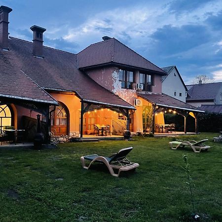 Greenpark Garden Villa Family Apartments Near Tokaj Szerencs Exterior photo